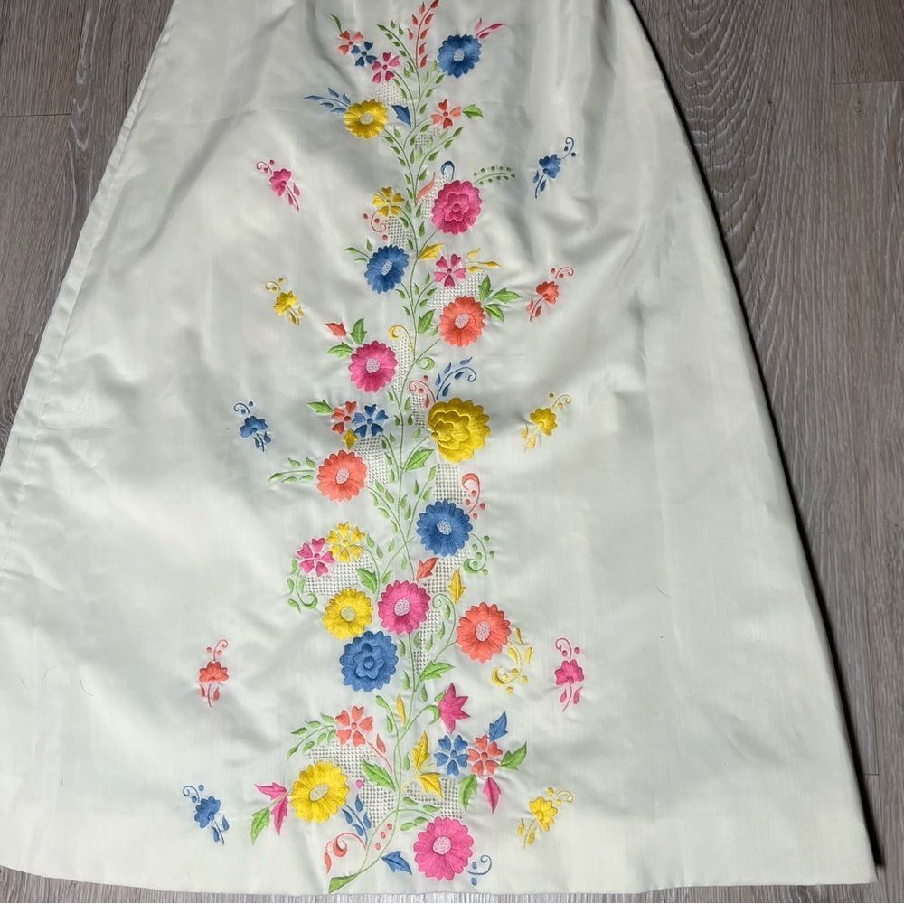 Vintage 60s Maxi Dress Ivory Embroidered floral Sleeveless Prairie Hippie Boho S - Picture 8 of 16